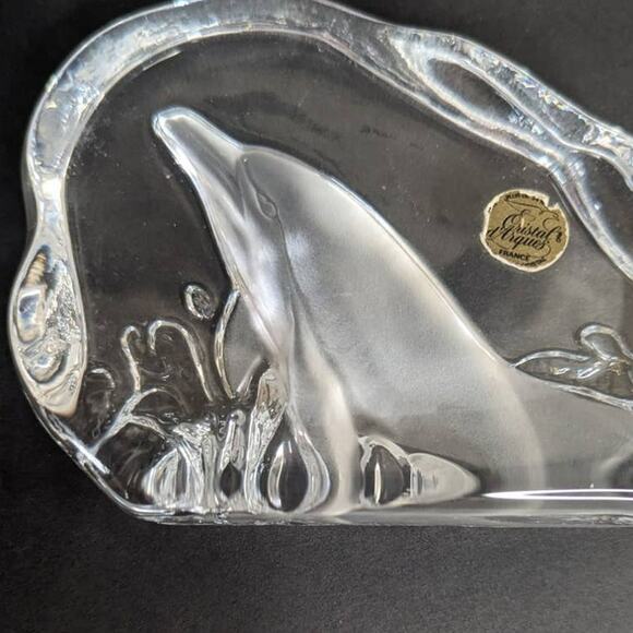 Crystal d Arques etched 3D dolphin crystal glass Paperweight Made in France - Picture 2 of 7